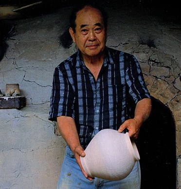 Why Did a Japanese Potter Choose a Tiny Aussie Country Town?
