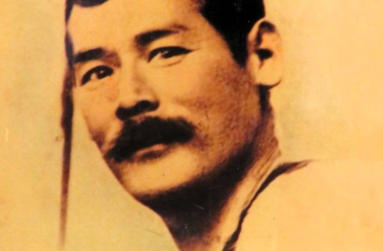 Poles Apart! How A Japanese-Aussie Created An Apparently Eastern European Monicker